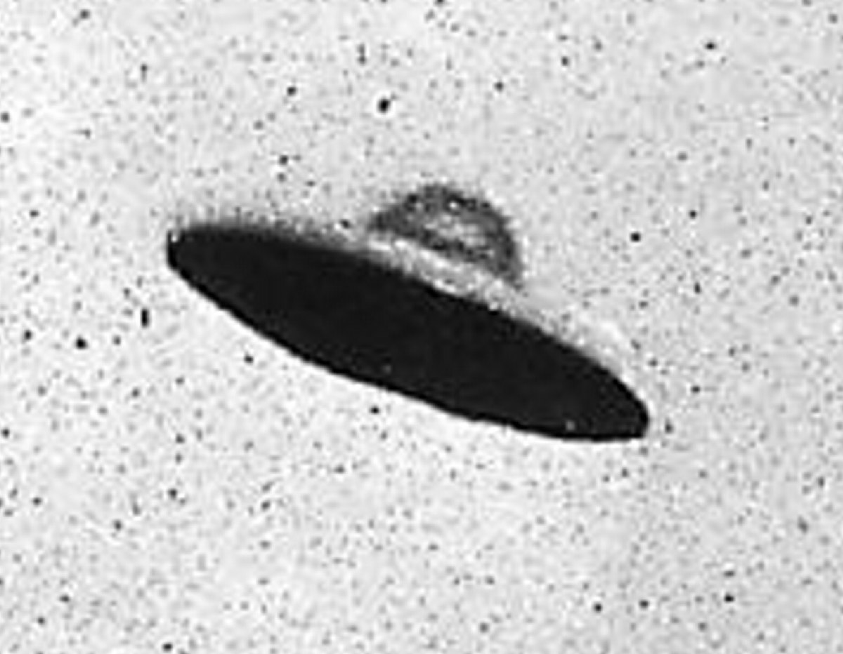 Unidentified flying oƄject - Wikipedia