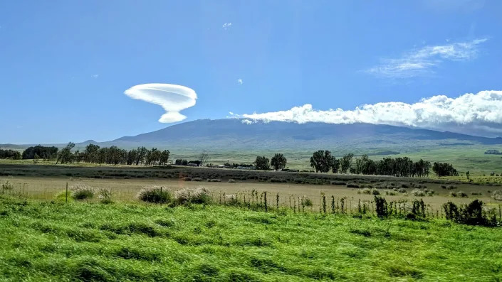 Unidentified Flying Object-Shaped Clouds Spotted Over Keck Observatory in Hawaii Skies